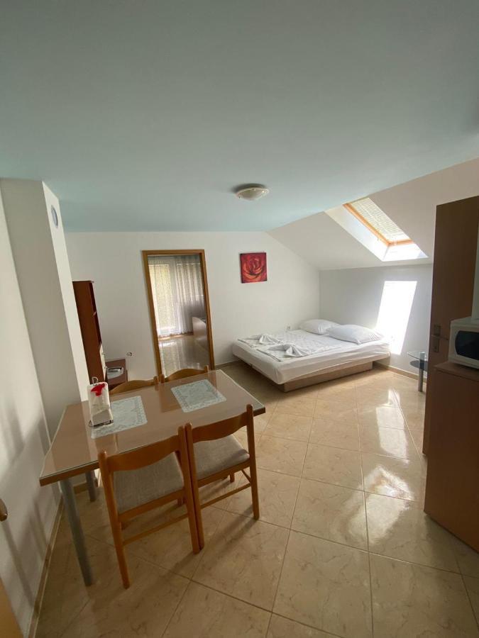 Apartments Mara Orebić Εξωτερικό φωτογραφία